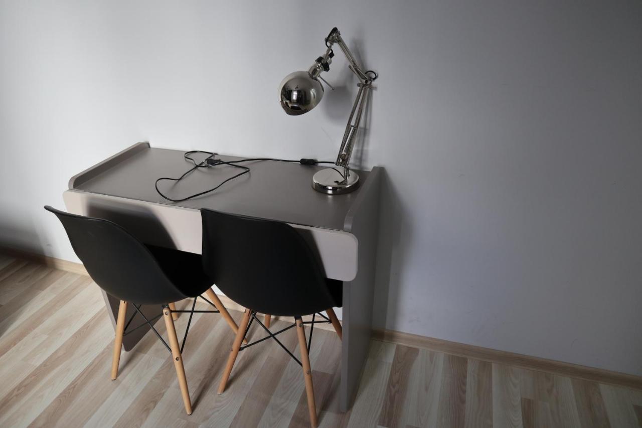 Milo Mi - 2 Bedroom Apartment In The Old Town Poznań Exteriör bild